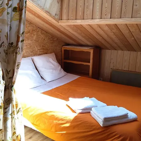Gite Familial 9 Pers La Maison Sous Les Etoiles Pensionat Sembadel