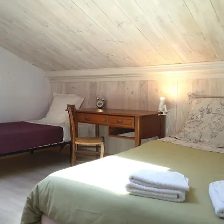 Gite Familial 9 Pers La Maison Sous Les Etoiles * Sembadel